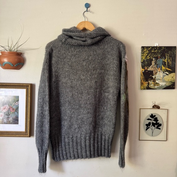 United Colors Of Benetton Gray and Purple Floral Turtleneck Sweater - Picture 8 of 8